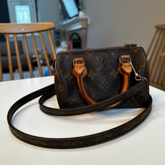 LV Vintage Nano Speedy - Picture 9 of 17